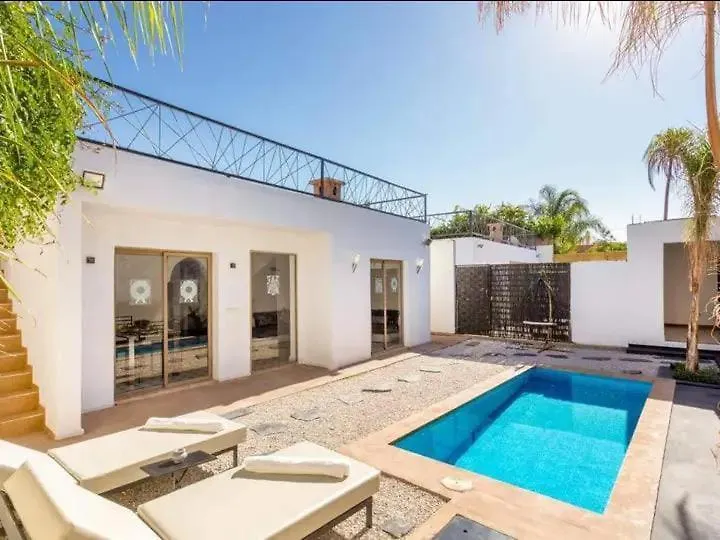 Villa Paradis contacts